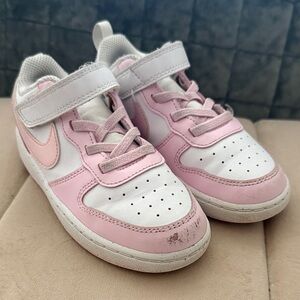 Nike Kids Pink and White - Classic Low-Top size 10C